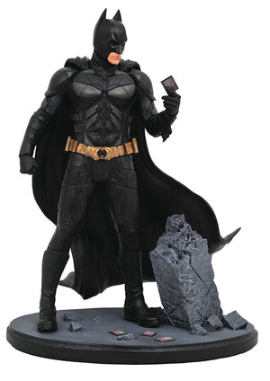 DC Gallery 9 Inch Statue Figure Batman The Dark Knight - Batman (Shelf Wear Packaging)