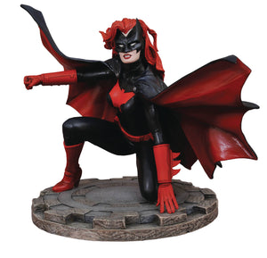 DC Gallery 8 Inch PVC Statue Comic Series - Batwoman