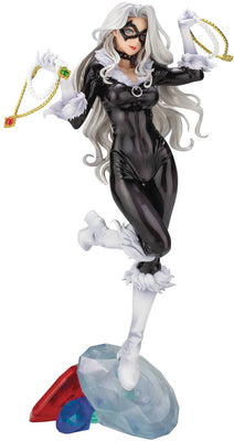 Marvel Collectible Bishoujo 9 Inch Statue Figure - Black Cat Steal Your Heart