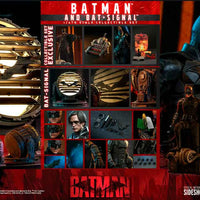 The Batman 12 Inch Action Figure 1/6 Scale - Batman and Bat-Signal Hot Toys 910596